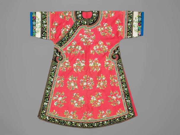 粉色纱绣海棠纹单氅衣