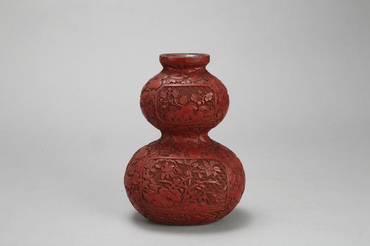 剔红四开光葫芦万代纹葫芦式扁瓶