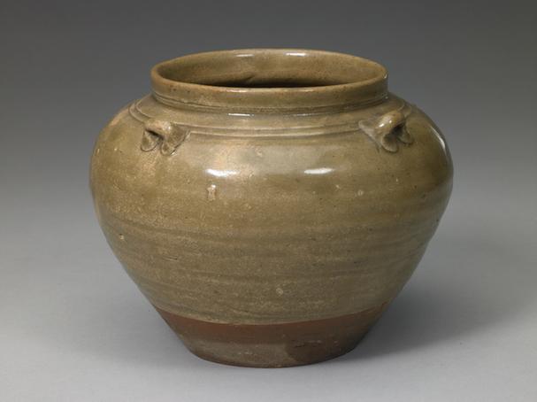 青釉弦纹四系罐