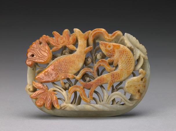 带皮青玉双鱼纹嵌件