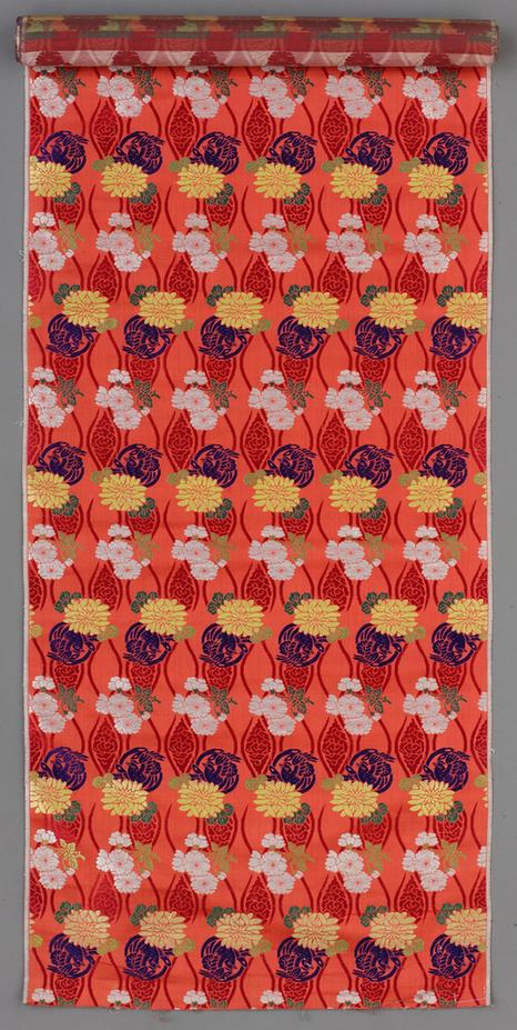 红色地花鸟纹锦