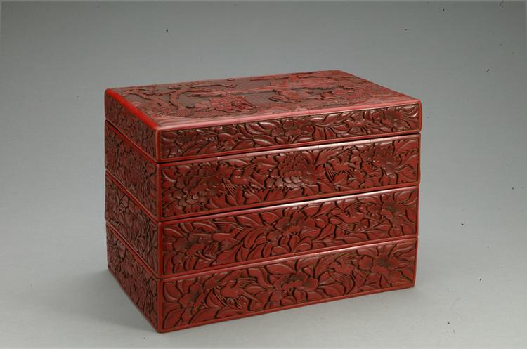 剔红人物故事图三层长方盒