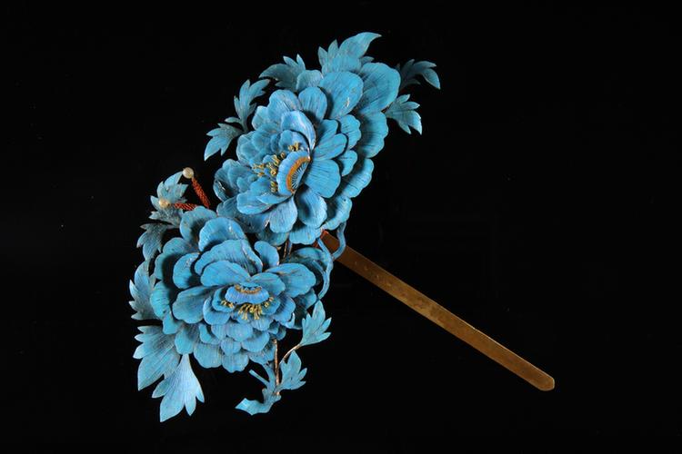 点翠牡丹花纹头花