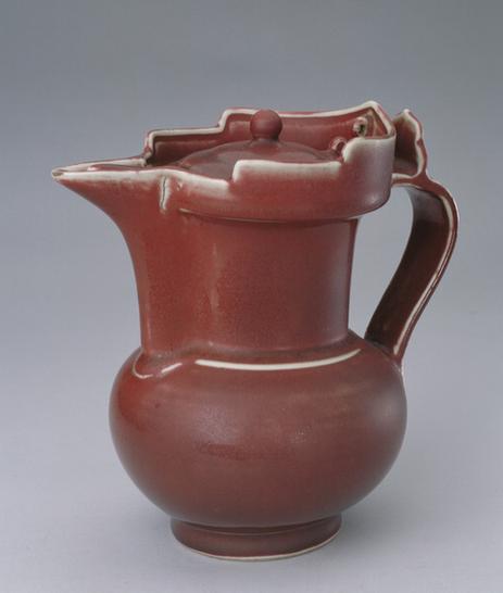 宣德款祭红釉僧帽壶