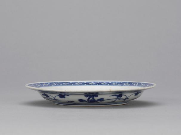 青花双凤纹盏托