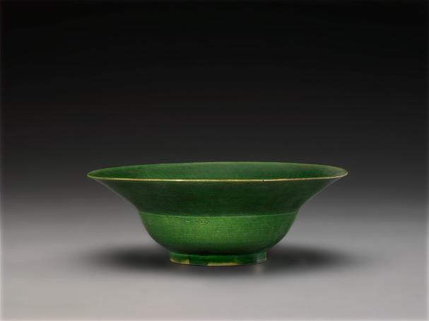 康熙款松绿釉折腰碗
