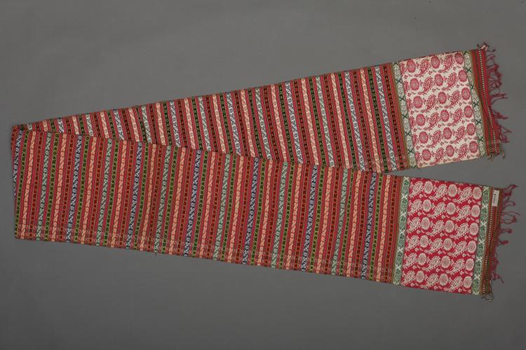 彩色绦纹回回锦