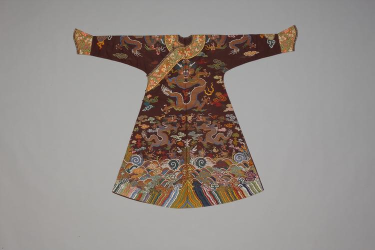 酱色彩云金龙纹妆花纱女单龙袍