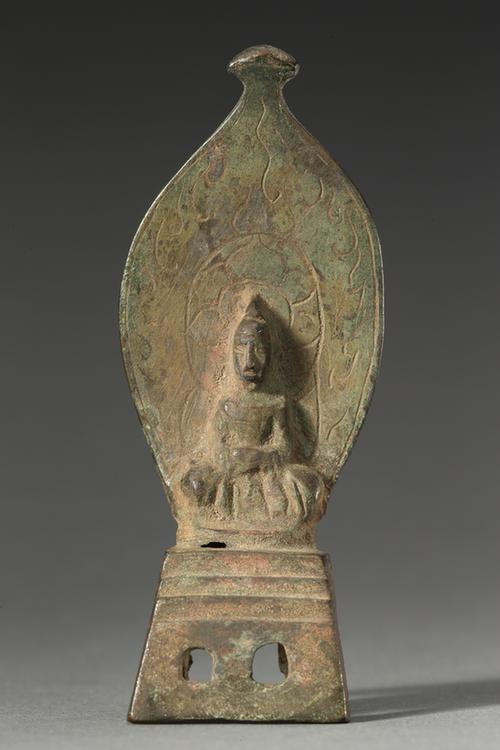 铜郝大和造佛坐像