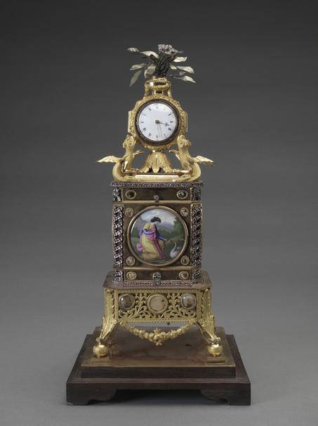 铜镀金珐琅规矩箱座钟