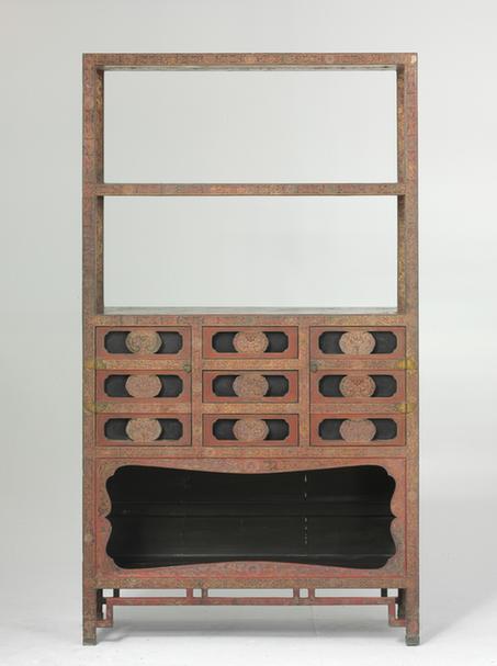 朱漆雕填描金花卉纹架格