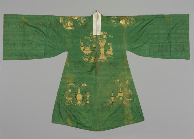 绿色暗花纱平金绣孔雀羽博古纹男帔