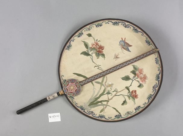 绸绣花鸟图面乌木雕花柄团扇