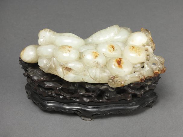 带皮青玉松鼠葡萄