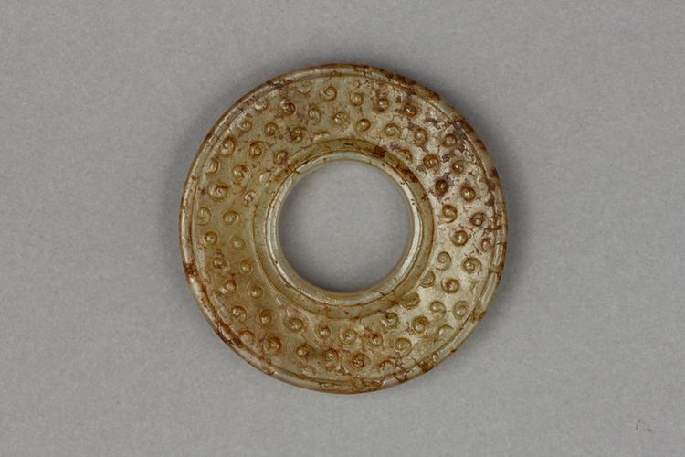 白玉勾云蚕纹剑首