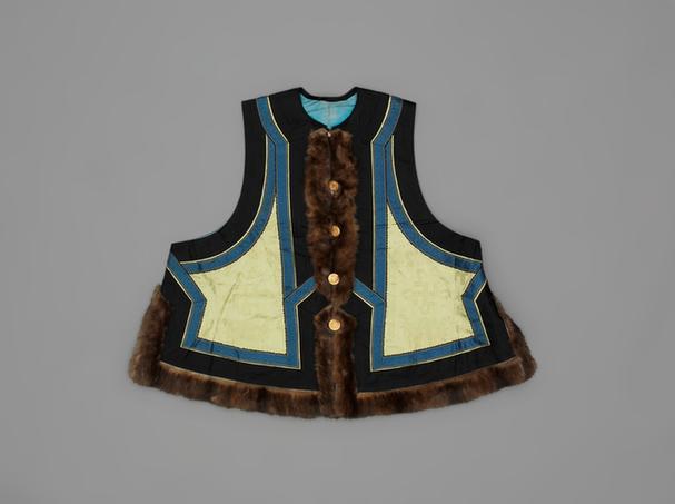 黄色江山万代纹暗花缎镶貂皮边琵琶襟夹坎肩