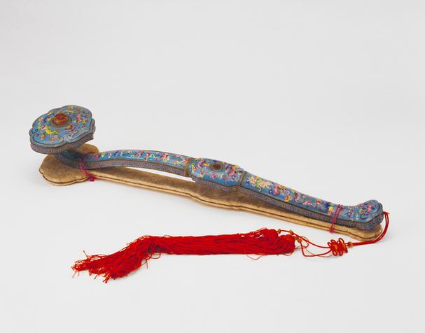 画珐琅嵌石如意