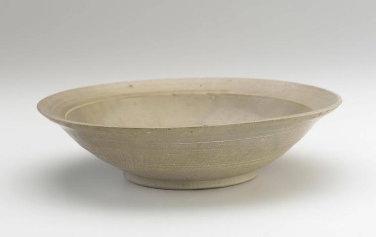灰陶碟