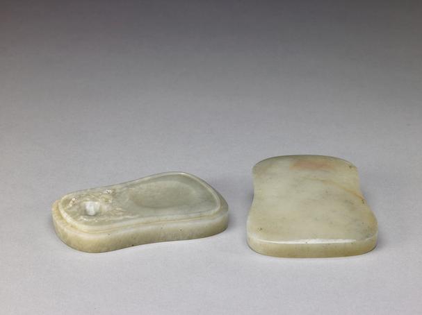 青玉浮雕双凤纹带盖砚