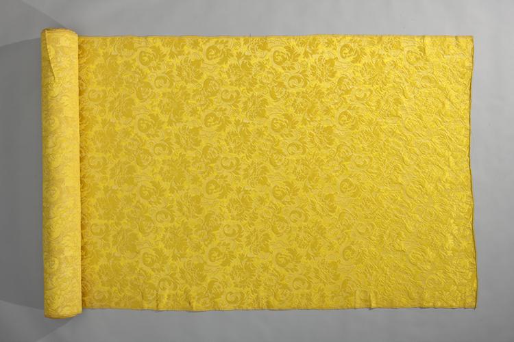 鹅黄色凸花缎