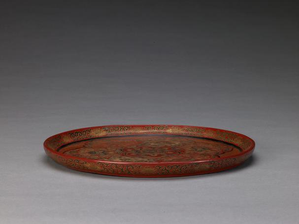 戗金彩漆缠枝莲纹圆盘