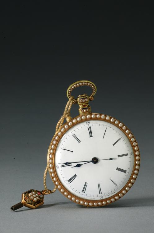 镶珠珐琅鹁鸽图怀表