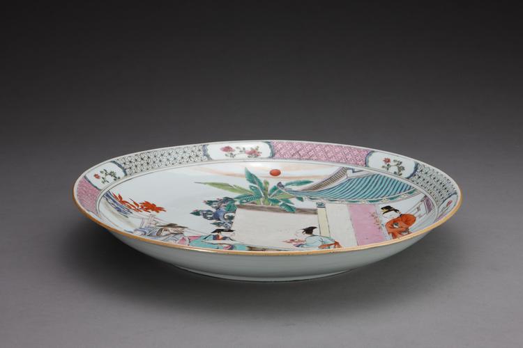 粉彩人物仕女图盘