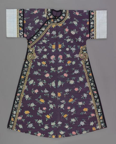 绛色缂丝绣球纹单氅衣