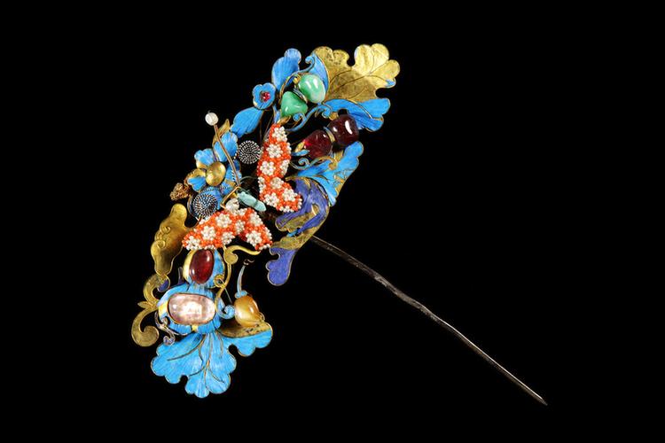 银镀金嵌宝石蝴蝶纹簪