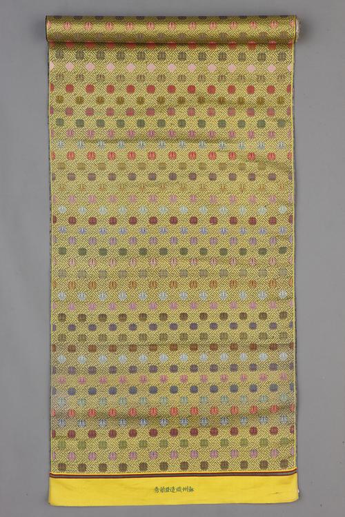 黄色地万寿纹织金锦