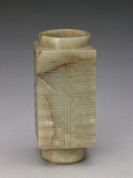 青玉条纹琮式方瓶