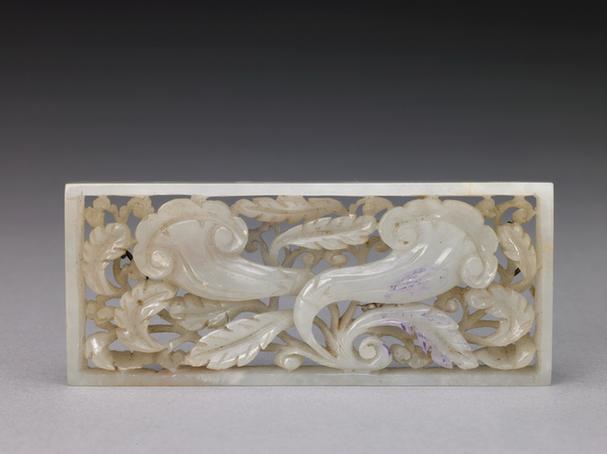 青玉镂雕牵牛花长方带板