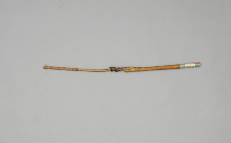 青玉柄镂花蟠螭纹藤鞭