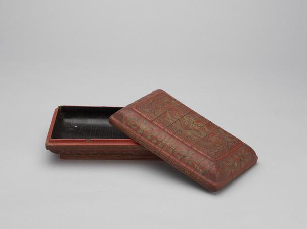 永乐款戗金彩漆龙珠纹长方盒