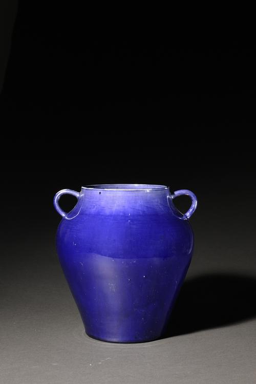 祭蓝釉金彩牛纹双系罐