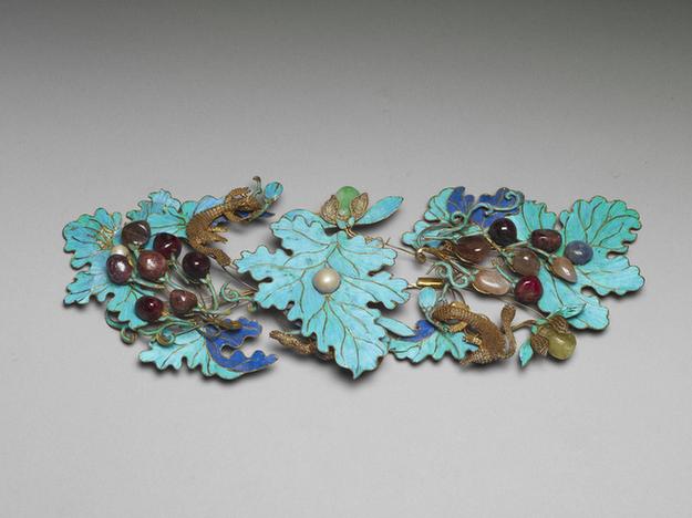 银镀金松鼠葡萄簪