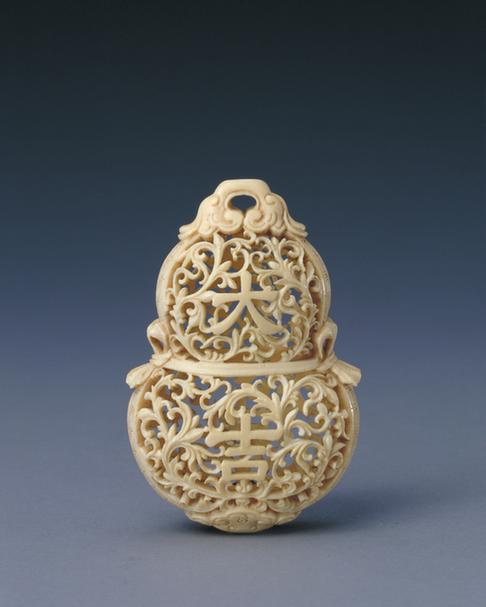 象牙雕大吉葫芦花囊