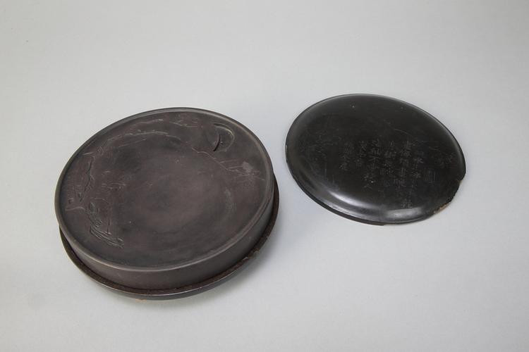 金农铭端石梅花砚