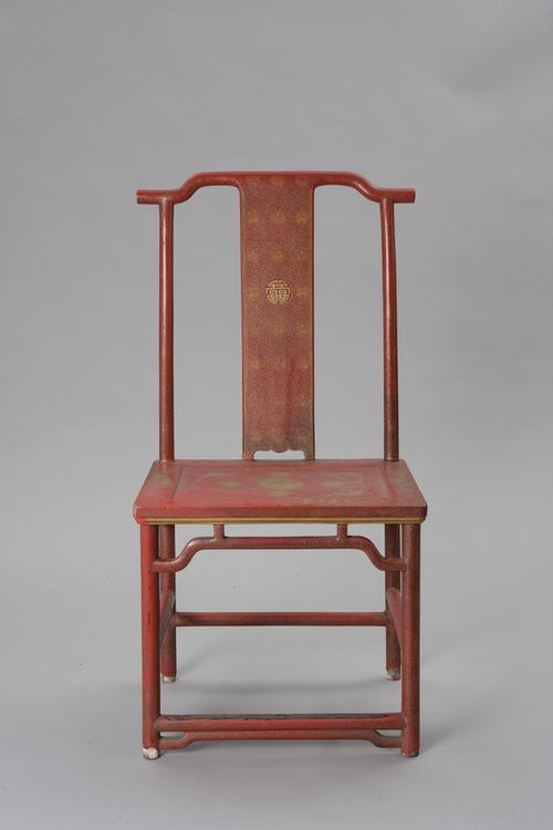 木红漆描金万蝠团花曲水双喜字纹椅子
