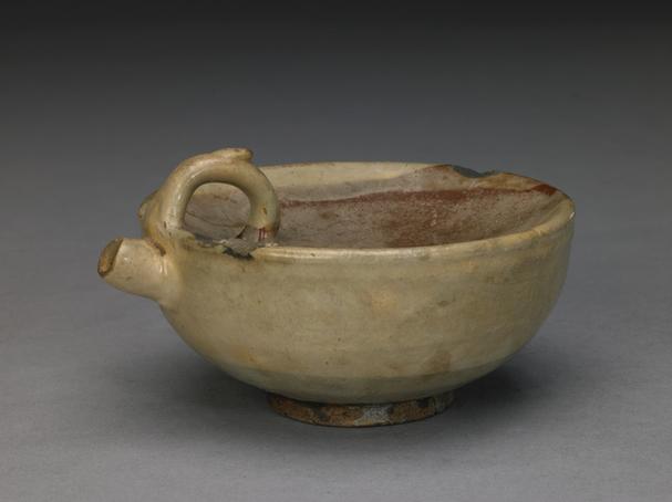 邛窑青灰釉黄绿彩灯盏