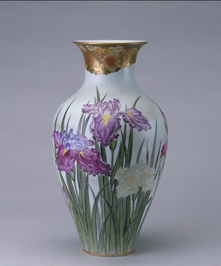 洋瓷五彩印花加金瓶