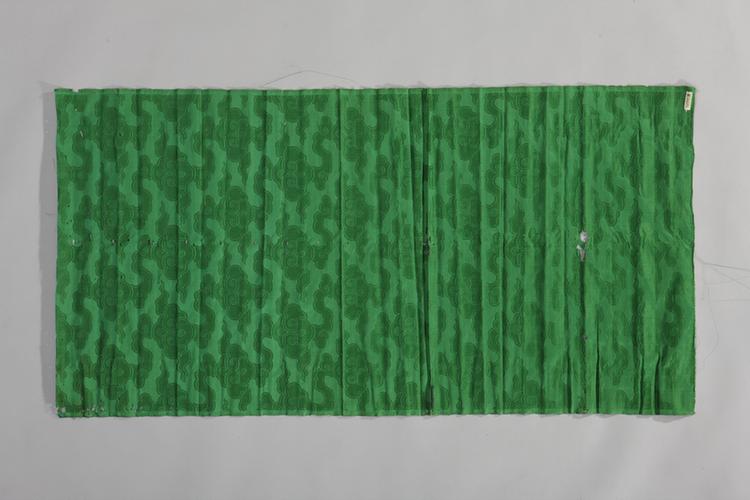 绿色云纹暗花缎