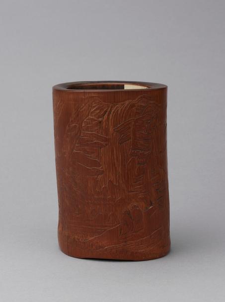 周芷岩款竹雕观瀑图笔筒