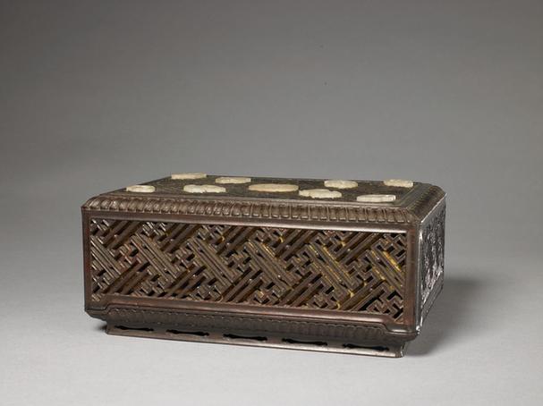 紫檀透雕卐字纹嵌玉长方盒