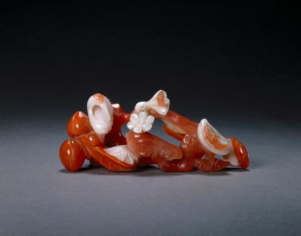 玛瑙福寿灵鹤纹笔架