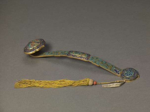 掐丝珐琅万福三多纹如意