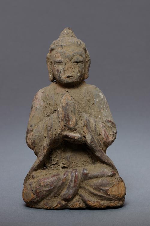 木雕红漆佛坐像