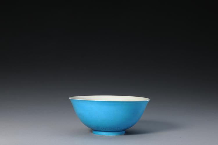 孔雀绿釉碗