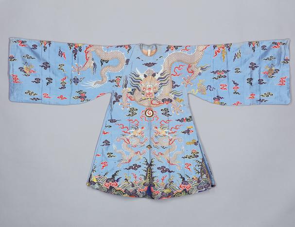 月白色彩云金龙纹妆花纱女蟒