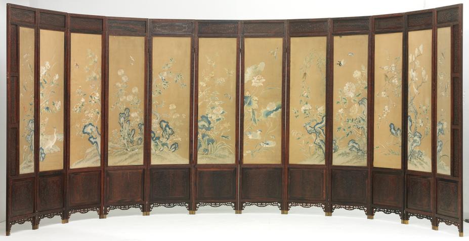 紫檀木边米色绸地绣花鸟图围屏